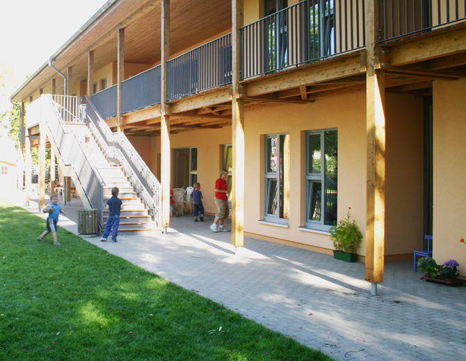 Kita Regenbogen Treppe